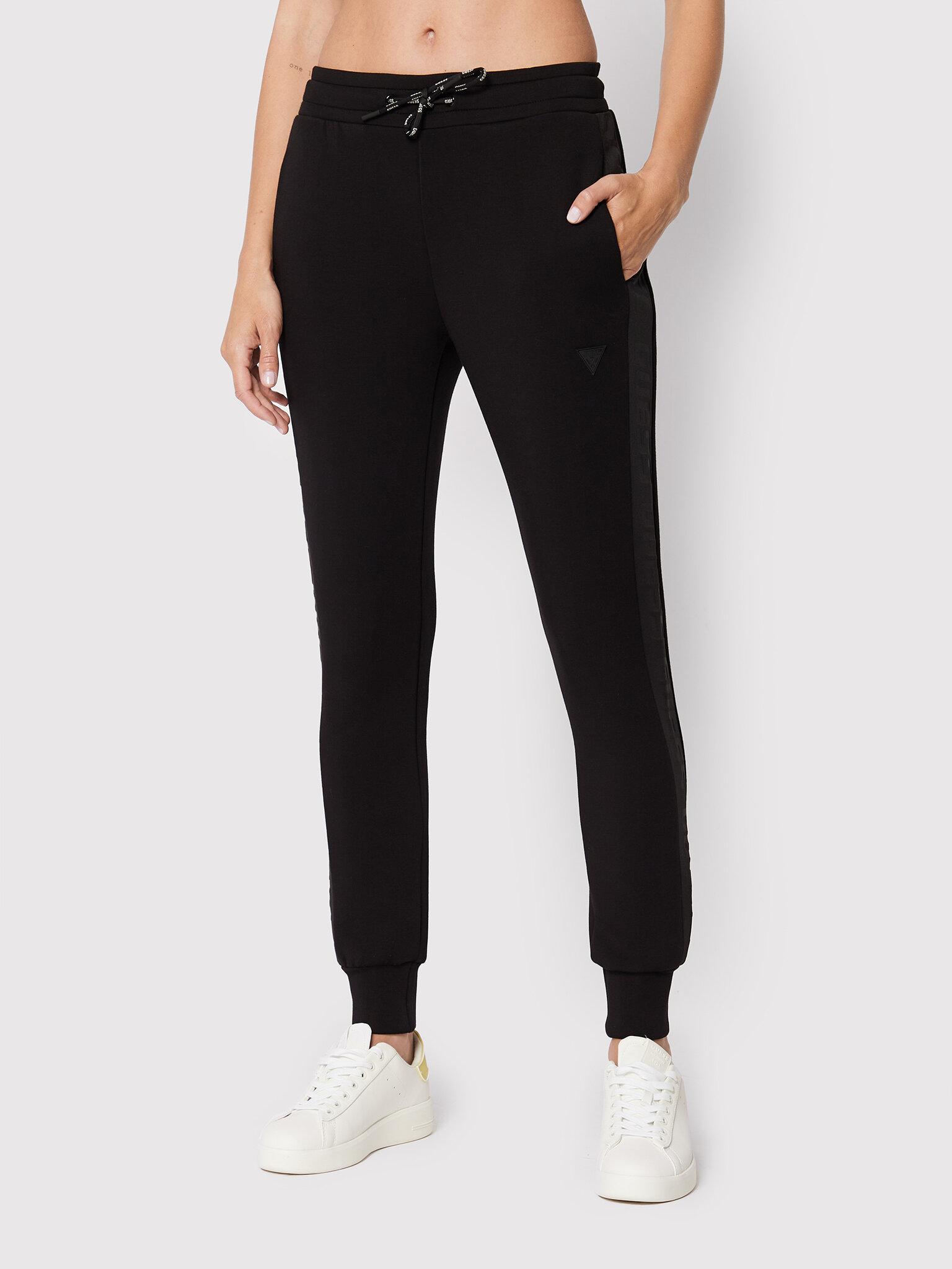 guess-pantaloni-da-tuta-v2yb18-k7uw2-nero-regular-fit