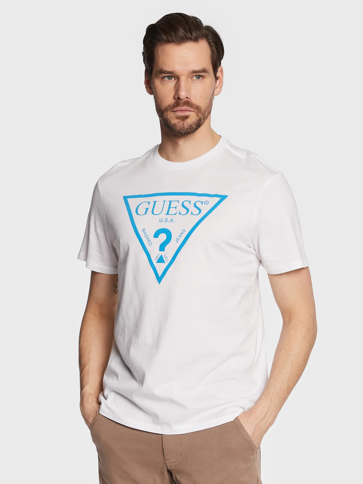 guess-t-shirt-reflective-logo-m3gi44-k9rm1-bianco-slim-fit