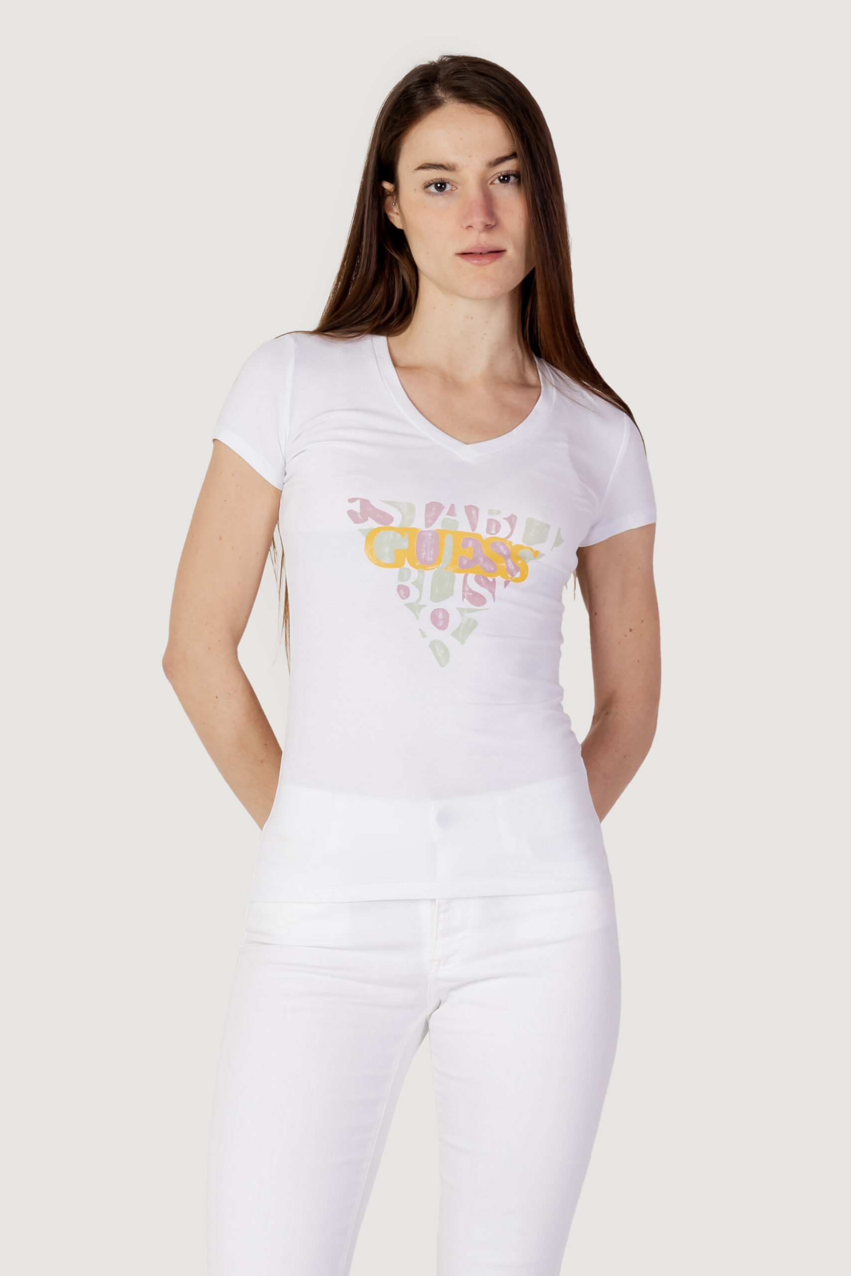 t-shirt-maniche-corte-guess-bianco-ss-vn-amalia-tee-w3ri59j1314-1674803831-1-scaled